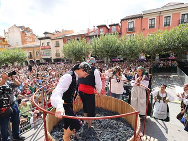 La 5ª Gran Fiesta de la Vendimia de Ribera del Duero se consolida como el acontecimiento vinícola del año con más de veinte mil asistentes