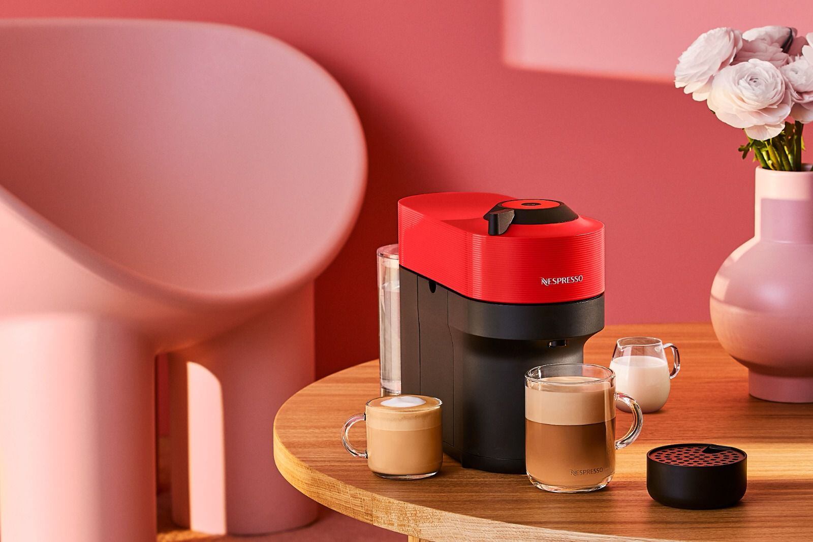 Nespresso lanzó la máquina Vertuo Pop prometiendo iluminar cada rincón de  café – LatamNoticias