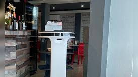 Robot atenderá en restaurante de Isabela