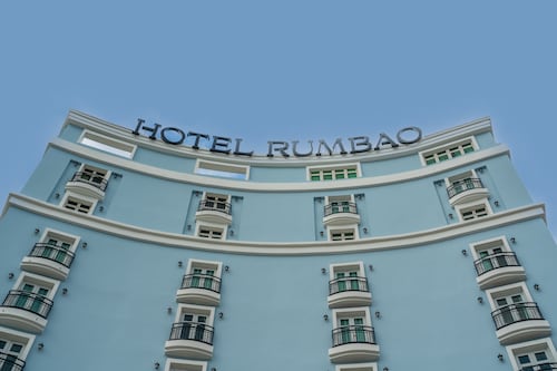 Celebran inauguración de Hotel Rumbao en el Viejo San Juan