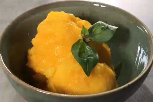 Receta: ¿Cómo hacer un refrescante helado de mango?