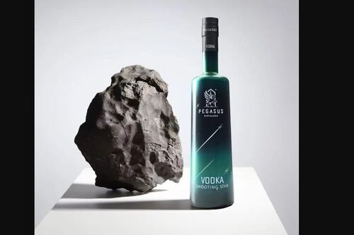 El nuevo vodka de 200 dólares presenta un ingrediente fuera de este mundo. Un meteorito de 1977