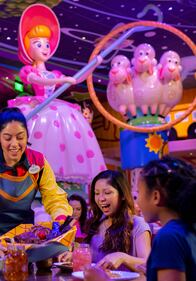 #AllTheDisneyThrills | Roundup Rodeo BBQ