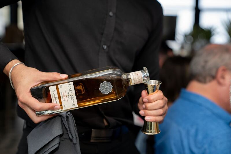 El nuevo diseño de la botella de Casa Noble combina lujo y artesanía en un envase atractivo que refleja los atributos centrales de la marca.